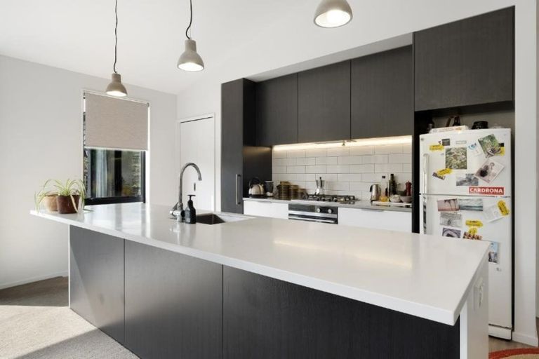 Photo of property in 51 Kirimoko Crescent, Wanaka, 9305