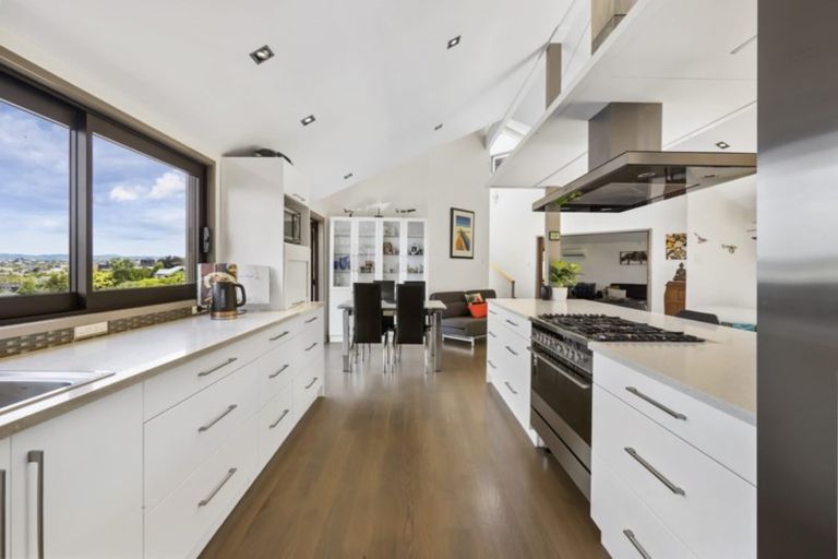 Photo of property in 5 Limeburners Close, Hobsonville, Auckland, 0618