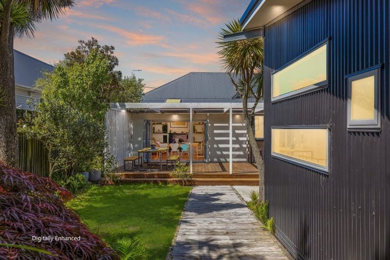 Photo of property in 131 Somerfield Street, Somerfield, Christchurch, 8024