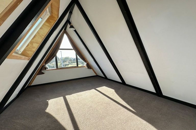 Photo of property in 73 Shepherd Road, Waipahihi, Taupo, 3330