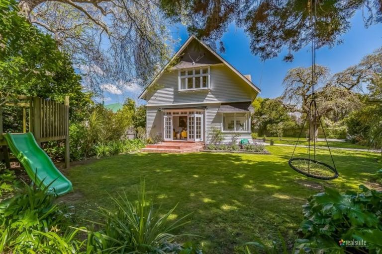 Photo of property in 22 Penrose Street, Woburn, Lower Hutt, 5010