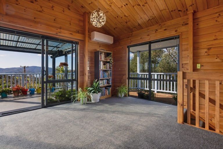 Photo of property in 33 Cable Bay Block Road, Cable Bay, 0420