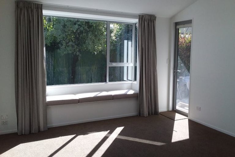 Photo of property in 4/33 Darvel Street, Riccarton, Christchurch, 8011