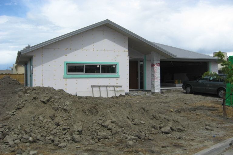 Photo of property in 9 Oratia Grove, Northwood, Christchurch, 8051