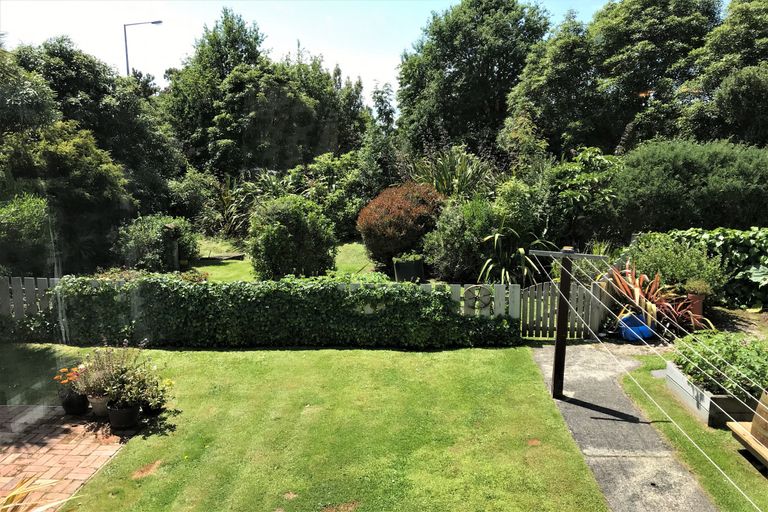 Photo of property in 5 Kinmont Crescent, Kinmont Park, Mosgiel, 9024