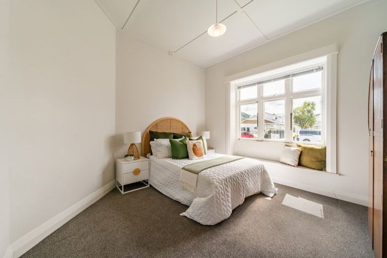 Photo of property in 8 Roxburgh Grove, Petone, Lower Hutt, 5012