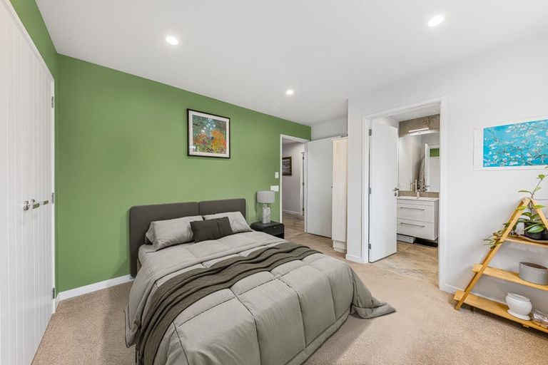 Photo of property in 8 Makete Crescent, Hobsonville, Auckland, 0618