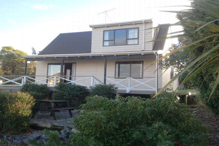 Photo of property in 46 Kauri Crescent, Snells Beach, 0920