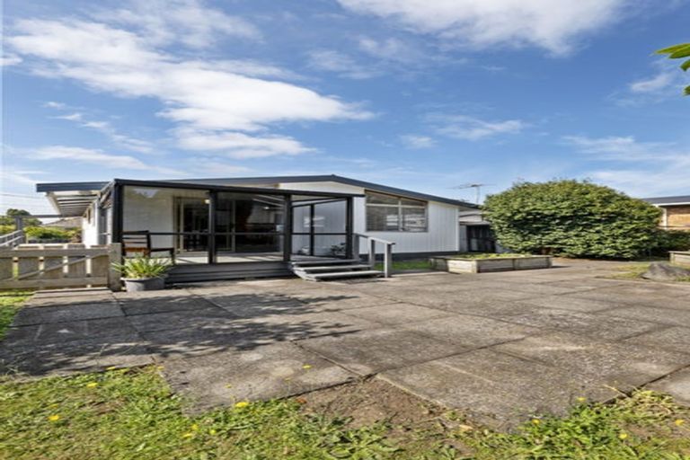 Photo of property in 14 Walsh Road, Westown, New Plymouth, 4310