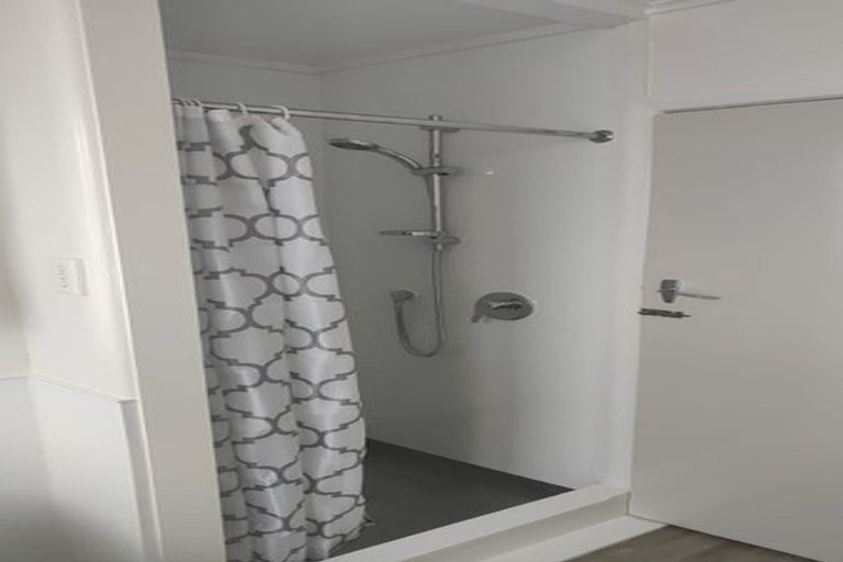 Photo of property in 35 Alexander Street, Awapuni, Palmerston North, 4412