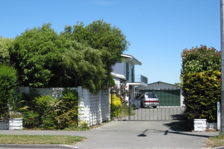 Photo of property in 429 Avonhead Road, Avonhead, Christchurch, 8042