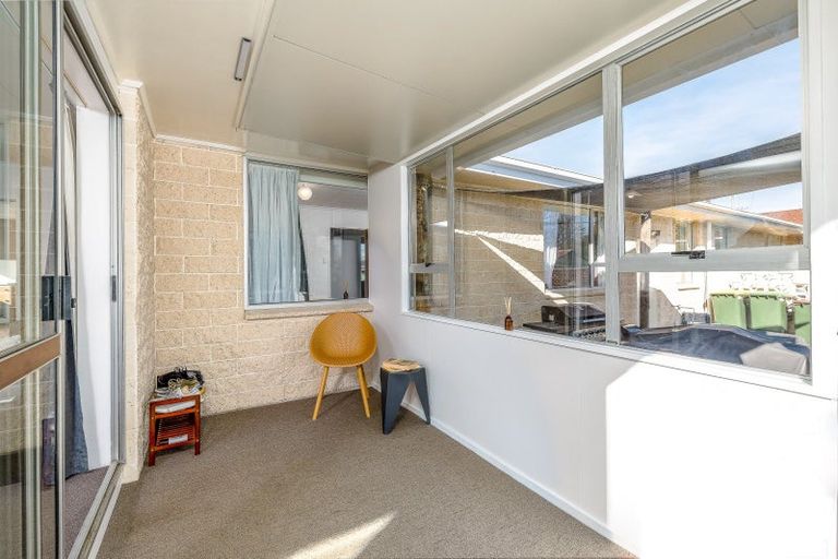 Photo of property in 1 Carlisle Street, Waimate, 7924