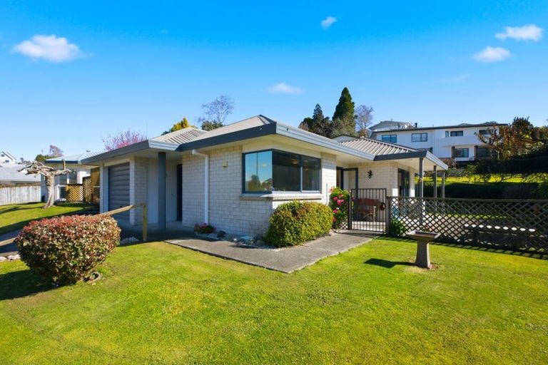 Photo of property in 8 Sunvale Place, Gate Pa, Tauranga, 3112