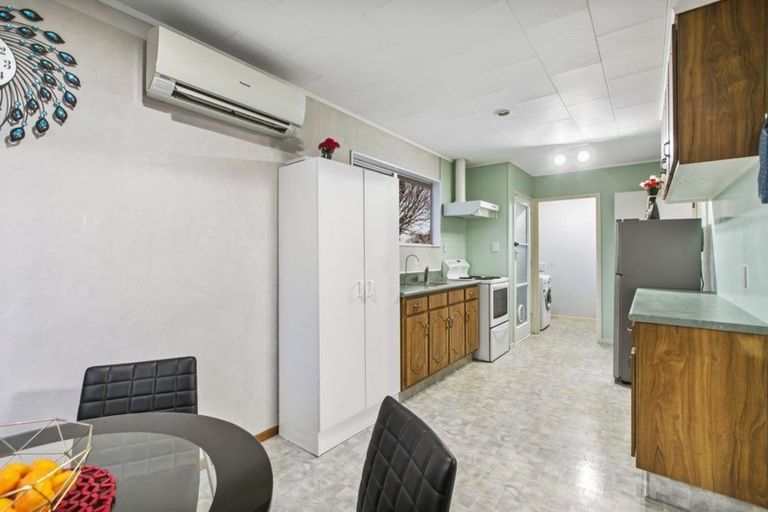 Photo of property in 2c Youngs Road, Papakura, 2110