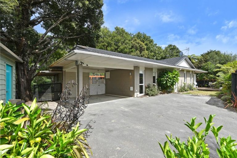 Photo of property in 62a Chatsworth Road, Silverstream, Upper Hutt, 5019