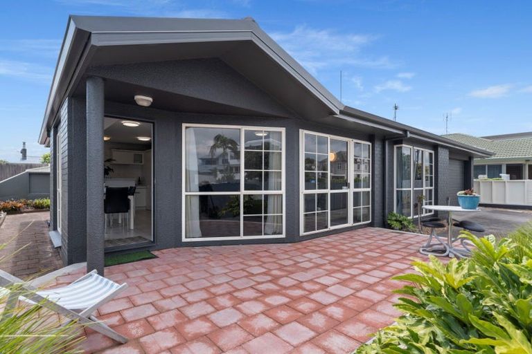Photo of property in 11c Oceanbeach Road, Mount Maunganui, 3116