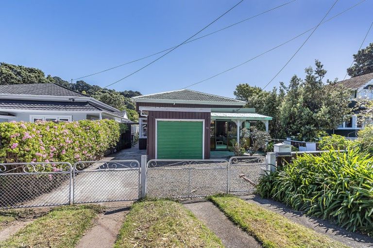 Photo of property in 42 Monro Street, Seatoun, Wellington, 6022