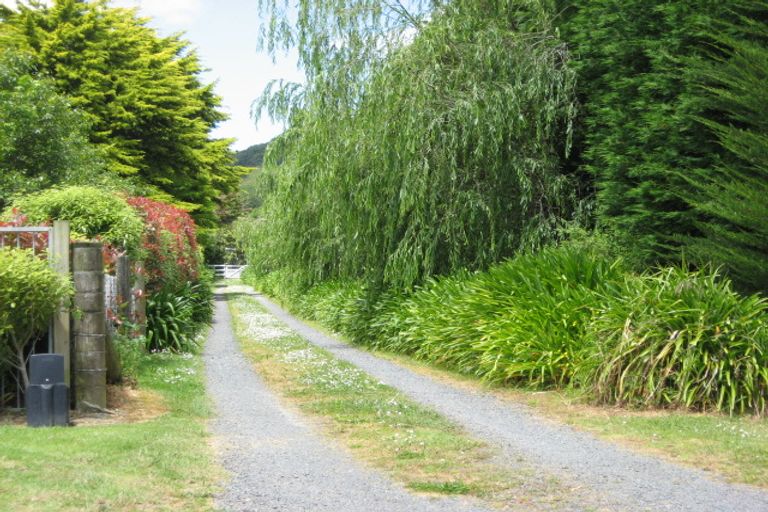 Photo of property in 265 Cossey Road, Drury, 2577