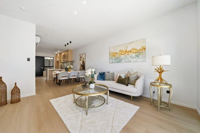 Photo of property in 7/44 Drake Street, Howick, Auckland, 2014