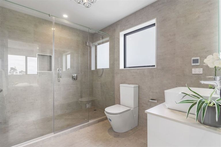 Photo of property in 22 Bendridge Street, Flat Bush, Auckland, 2019