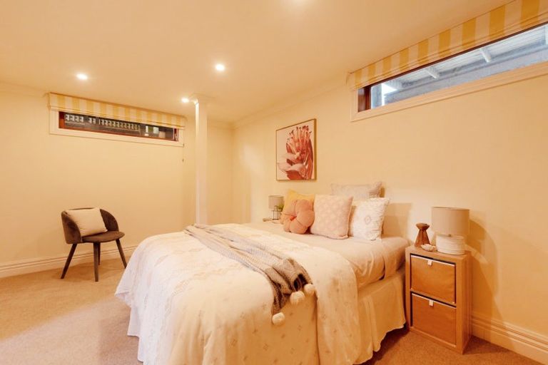 Photo of property in 18 George Street, Thorndon, Wellington, 6011