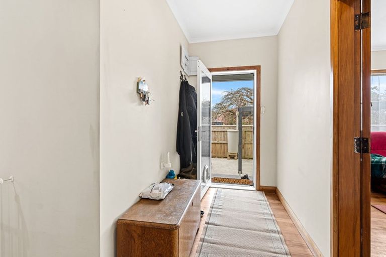 Photo of property in 31 Queenwood Road, Levin, 5510