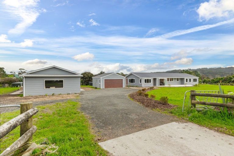 Photo of property in 4 Henley Road, Kaukapakapa, 0871