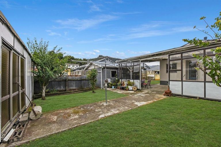 Photo of property in 17 Totara Street, Nelson South, Nelson, 7010