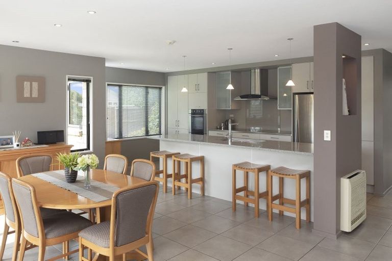 Photo of property in 8 Applecross Lane, Harewood, Christchurch, 8051