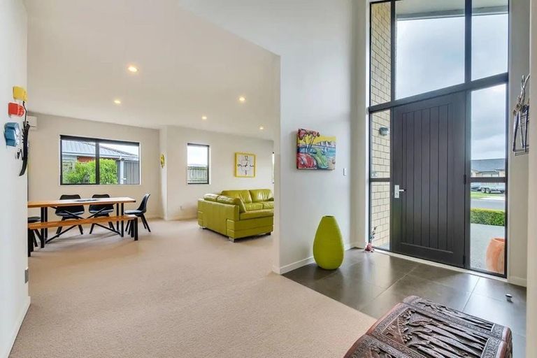 Photo of property in 69 Parkhaven Drive, Rosehill, Papakura, 2113