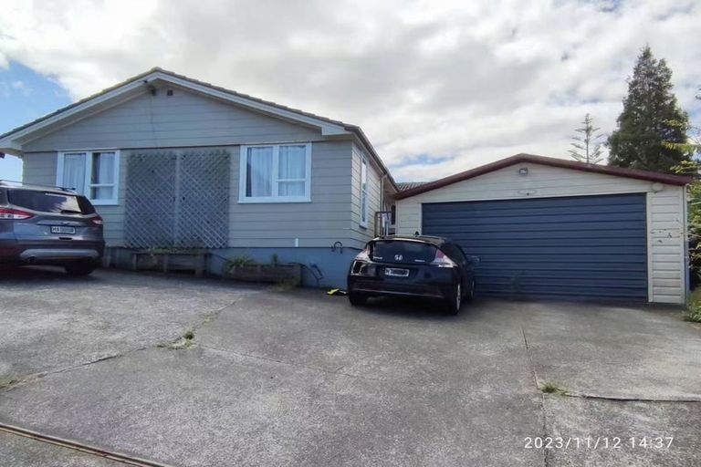 Photo of property in 47 Lysander Crescent, Beach Haven, Auckland, 0626