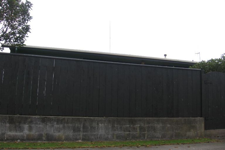 Photo of property in 17 Bendigo Street, Cloverlea, Palmerston North, 4412