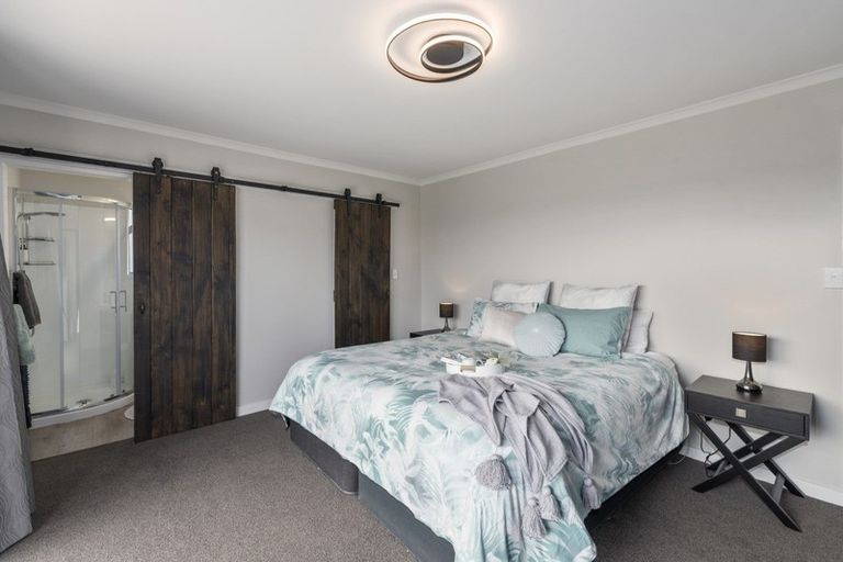 Photo of property in 12 Te Kama Street, Levin, 5510