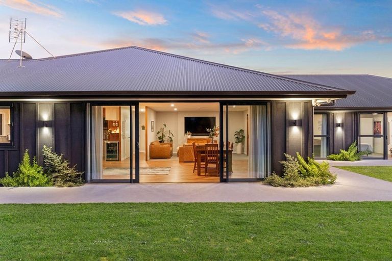 Photo of property in 142 Schlaepfer Road, Pukekohe, 2676