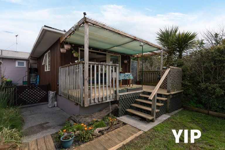 Photo of property in 5 Coleman Street, Paraparaumu, 5032