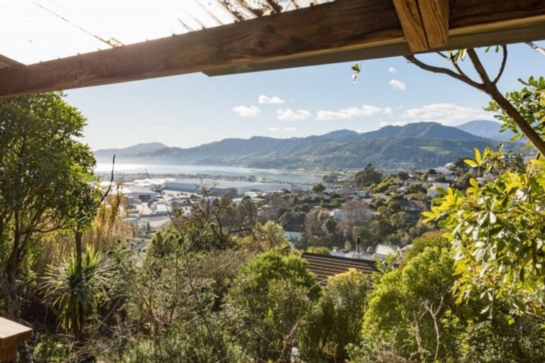 Photo of property in 23 Queens Road, Stepneyville, Nelson, 7010