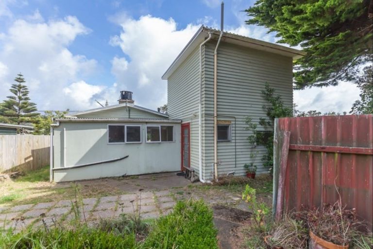 Photo of property in 164 Kahukura Avenue, Waitarere Beach, Levin, 5510
