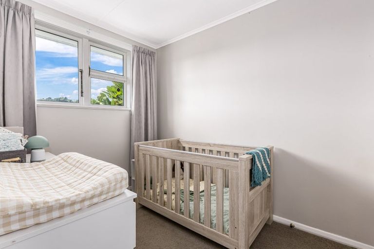 Photo of property in 90 Main Road, Titahi Bay, Porirua, 5022