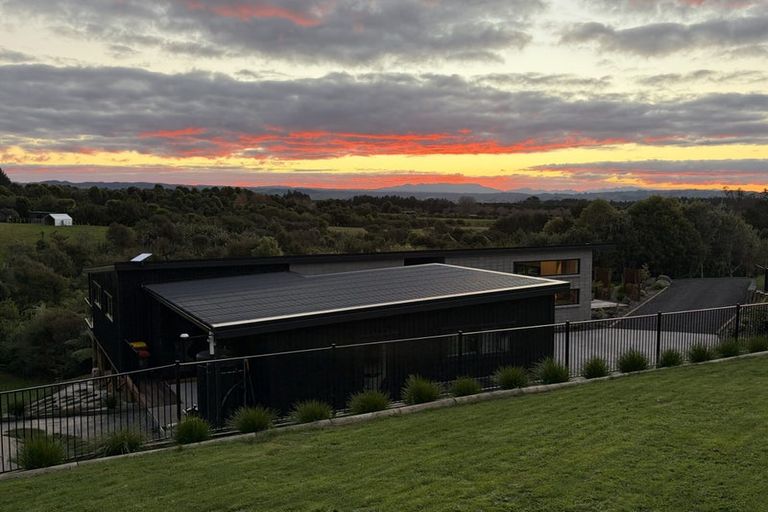 Photo of property in 17 Nga Parae Road, Oropi, Tauranga, 3173