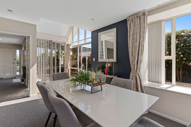 Photo of property in 72 Balrudry Street, Avonhead, Christchurch, 8042