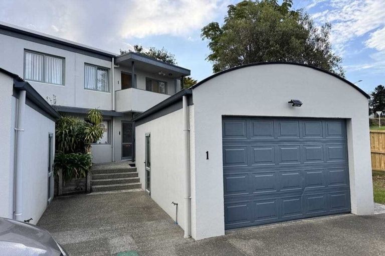 Photo of property in 1/7 Robins Road, Judea, Tauranga, 3110