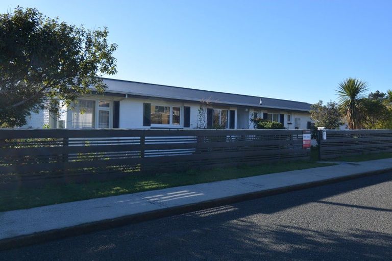 Photo of property in 2 Medway Street, Kingswell, Invercargill, 9812