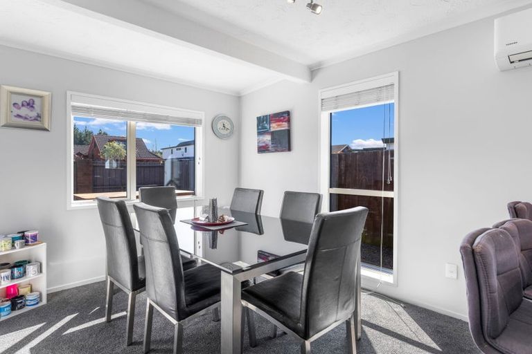 Photo of property in 150 Royal Park Drive, Parklands, Christchurch, 8083