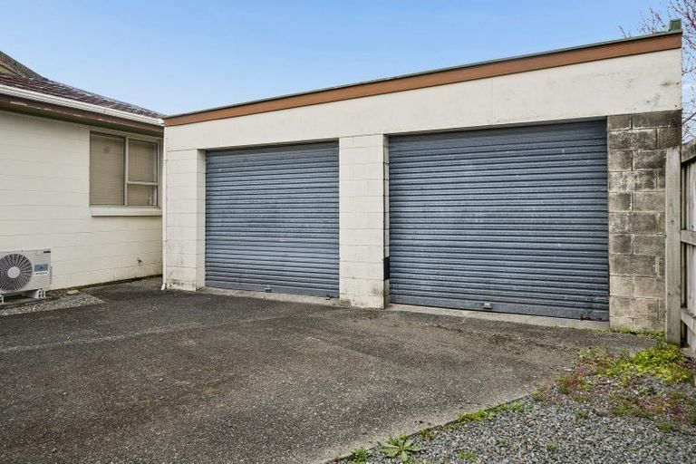 Photo of property in 2/4 Rodney Street, Waiwhetu, Lower Hutt, 5010