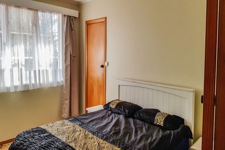 Photo of property in 72 Cook Street, Marfell, New Plymouth, 4310