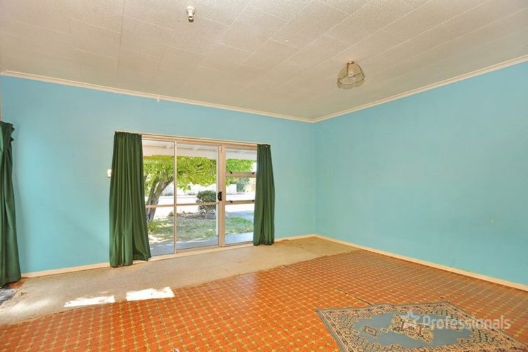 Photo of property in 42 Wyndham Street, Carterton, 5713