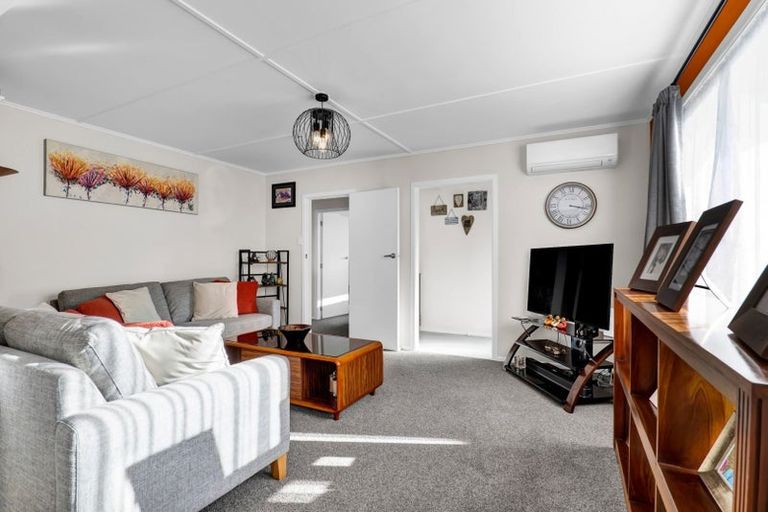 Photo of property in 19 Clearmont Crescent, Blagdon, New Plymouth, 4310