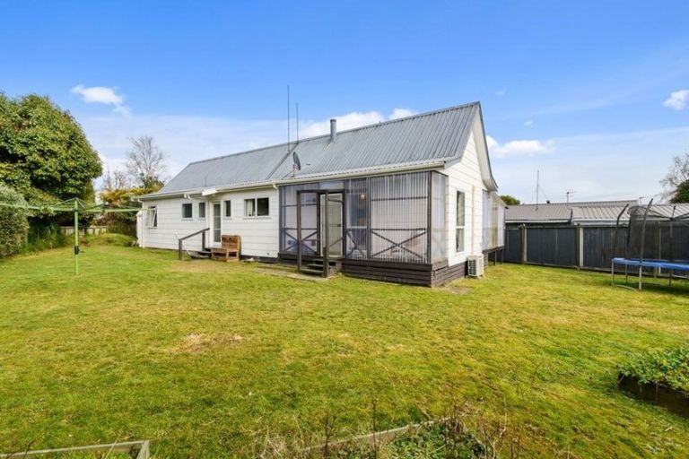 Photo of property in 9 Rewarewa Street, Owhata, Rotorua, 3010