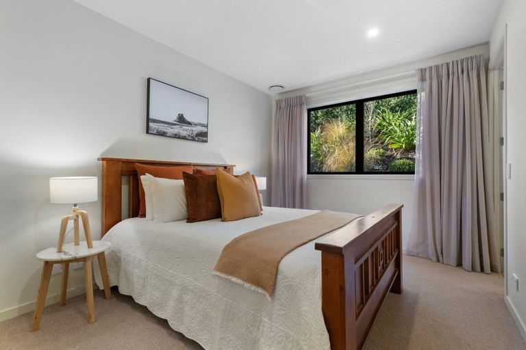 Photo of property in 9 Arran Lane, Jacks Point, Queenstown, 9371