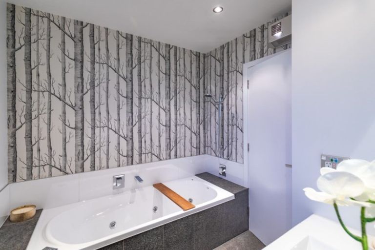 Photo of property in 24 Larnach Street, Waimairi Beach, Christchurch, 8083